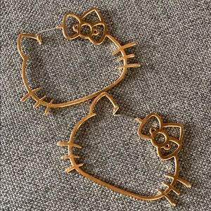 Hello Kitty Hoops